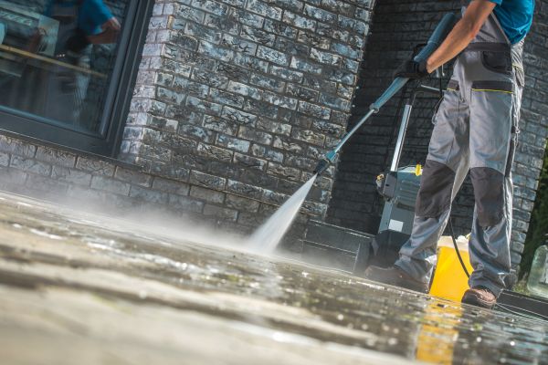 Storefront Pressure Washing in Owensboro