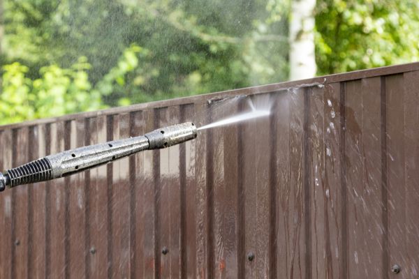 Cost of Vinyl Fence Cleaning in Owensboro