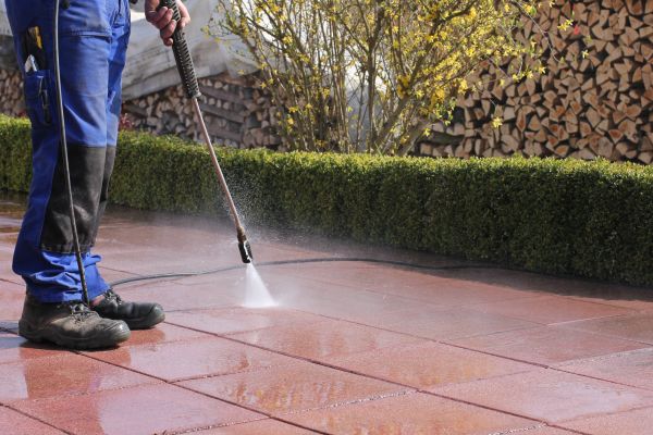 Cost of Driveway Pavers Cleaning in Owensboro