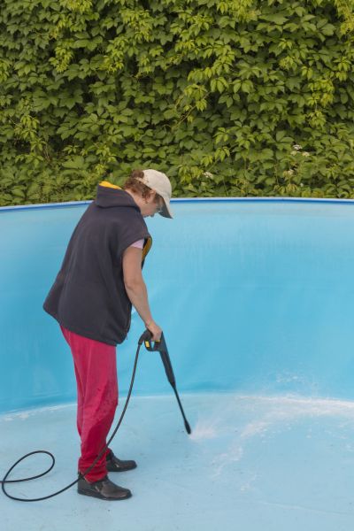 Cost of Pool Pressure Washing in Owensboro