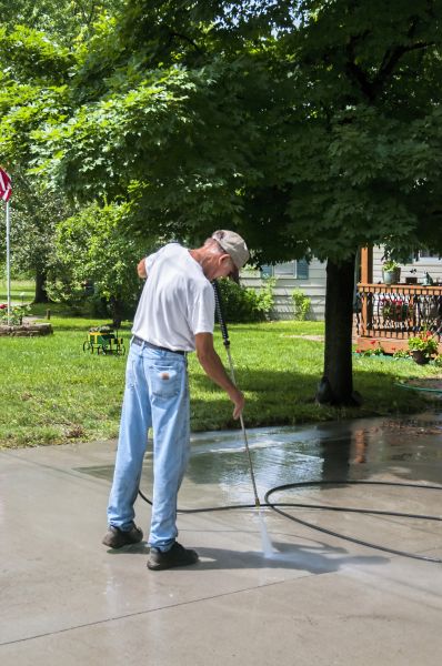 Cost of Driveway Concrete Cleaning in Owensboro