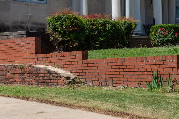 Cost of Retaining Wall Cleaning in Owensboro